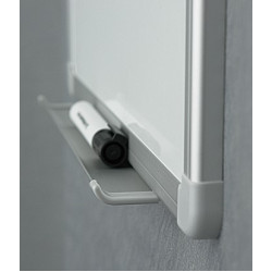 Магнитная доска OfficeBoard 90x120 см белая с алюминиевой рамкой
