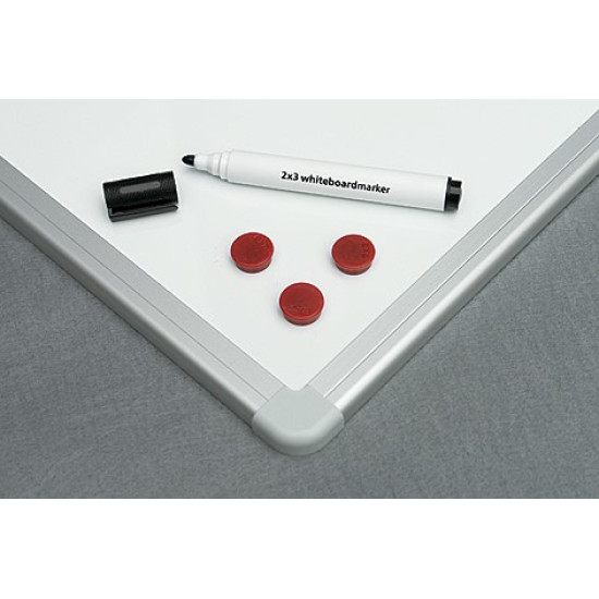 Магнитная доска OfficeBoard 90x120 см белая с алюминиевой рамкой