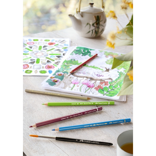 Цветные карандаши Faber-Castell Polychromos 120 цветов в деревянном кейсе